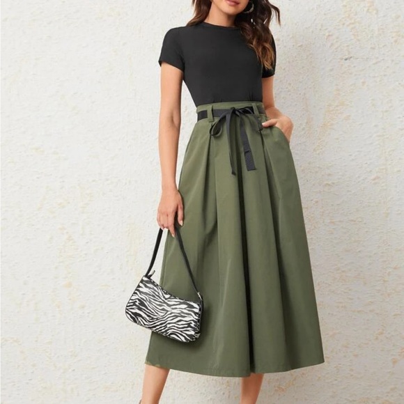 Shein Mulvari Tee & Wide Leg Pants - Picture 1 of 6